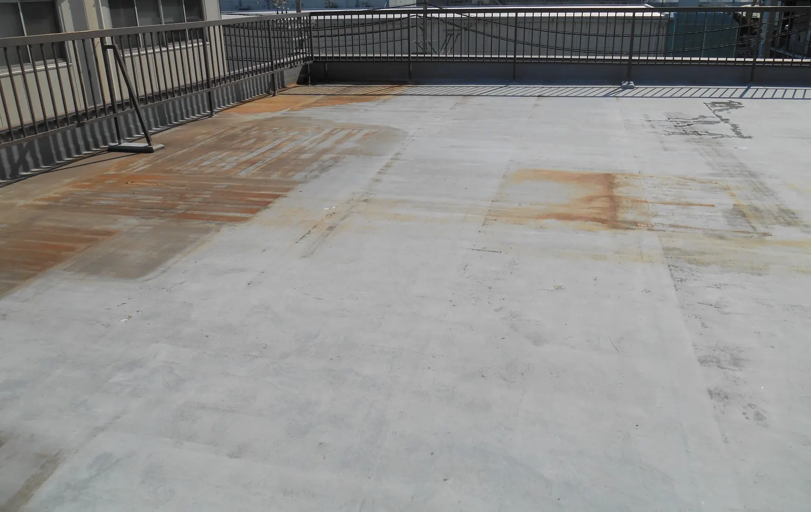 大阪市此花区 N会社の屋上防水工事・施工前の写真