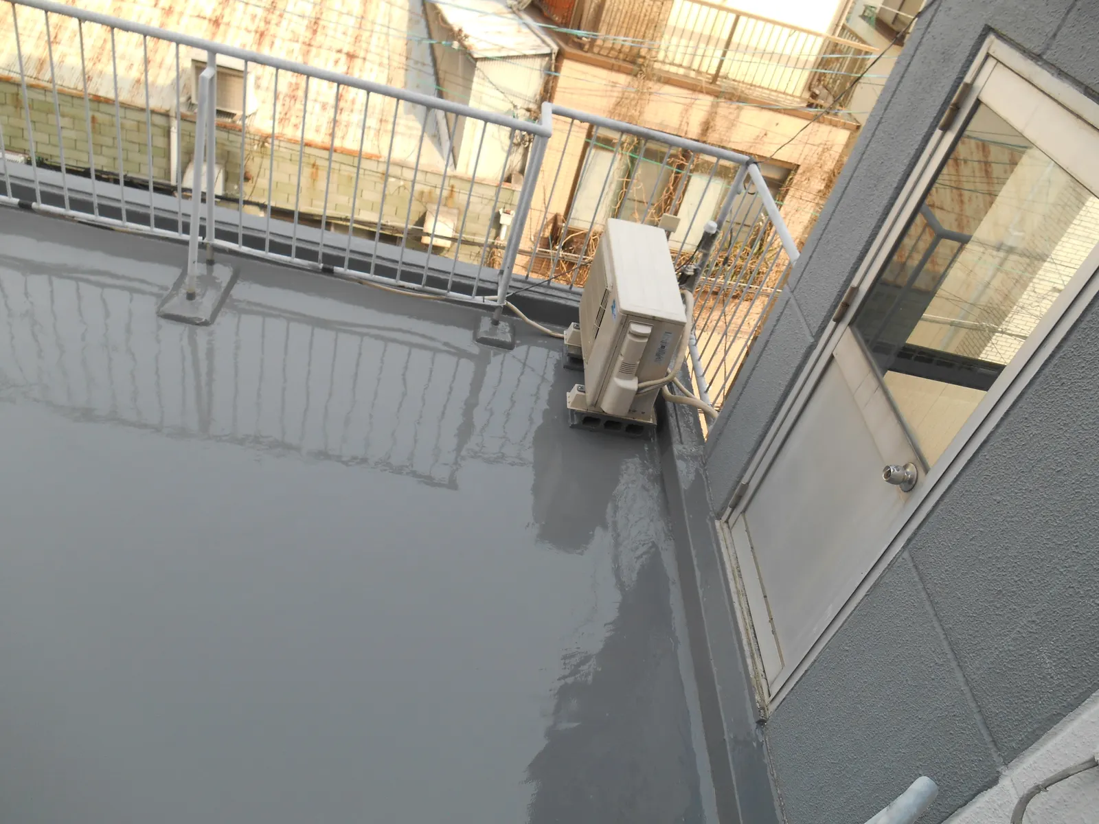 大阪市淀川区 Dビルの屋上防水工事・施工写真4