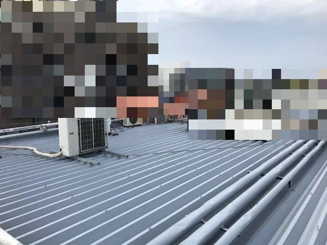 兵庫県尼崎市 Sビルのトタン屋根塗装工事・施工後の写真