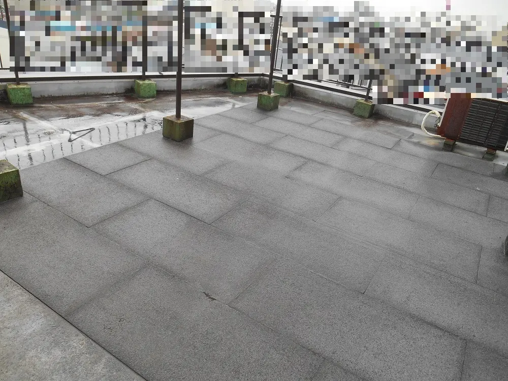 吹田市 Tビルの屋上シート防水工事・施工前の写真3