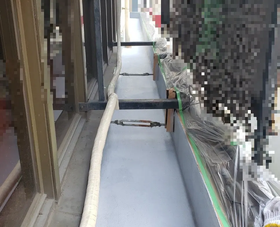 ベランダ防水工事－大阪市淀川区 Kビル：施工事例101（施工後）