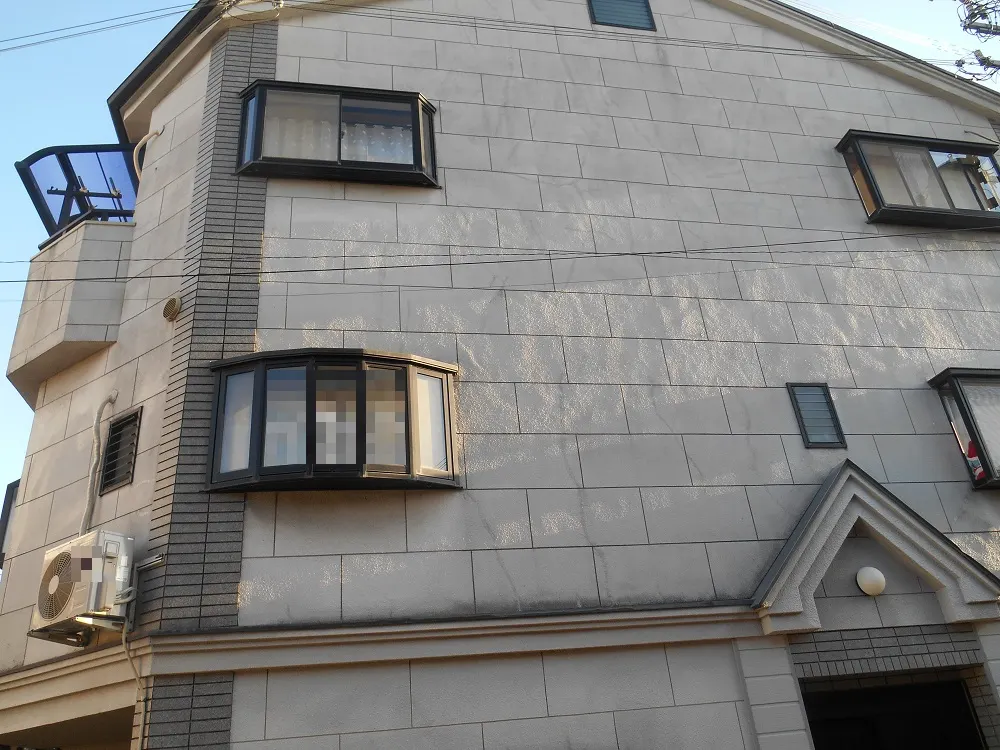 外壁塗装工事－大阪府寝屋川市 K様邸①：施工事例110（施工前）