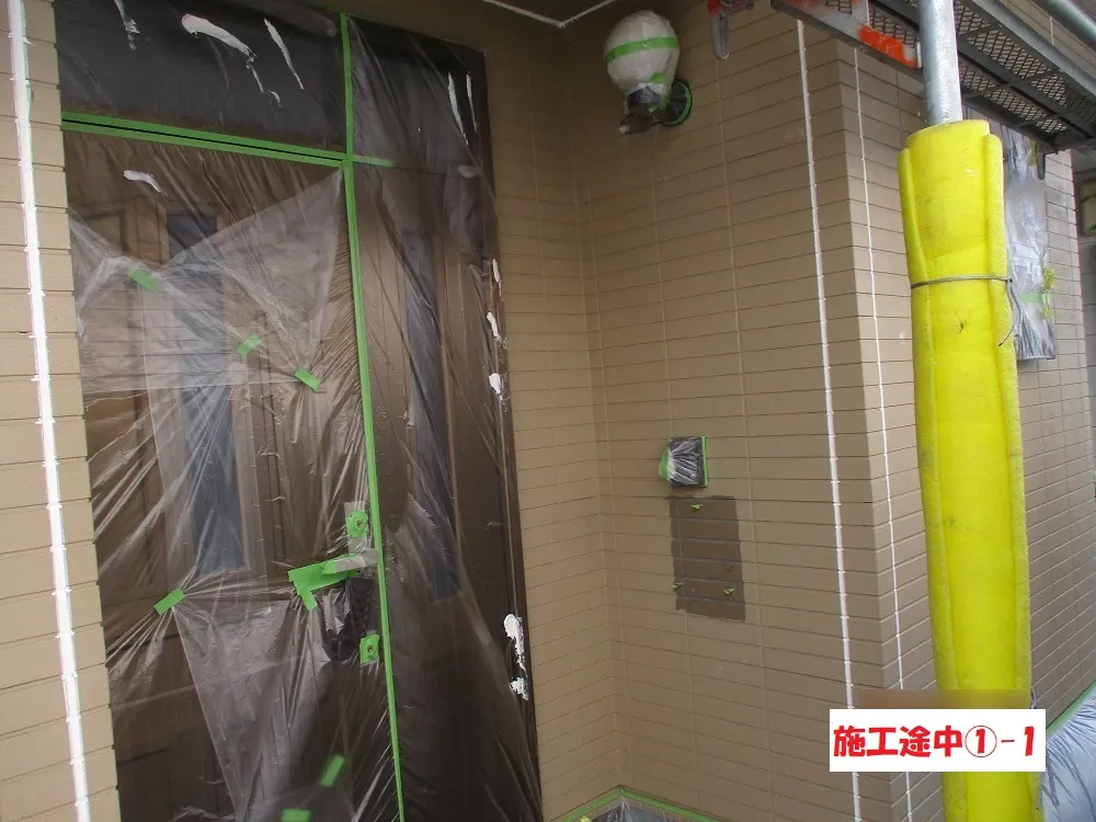 大阪市淀川区 I様邸の外壁塗装工事・施工中の写真