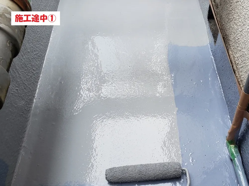大阪市東成区 店舗の屋上防水工事・施工中の写真