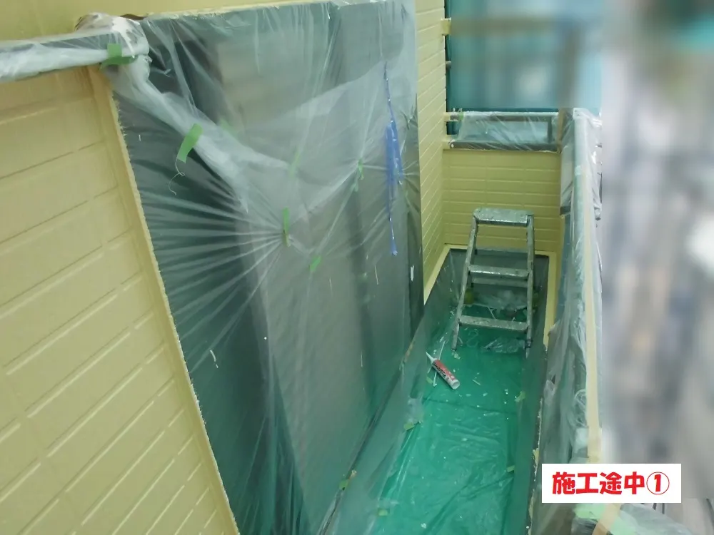 大阪市西淀川区 Ｏ様邸のベランダ防水工事・施工中の写真