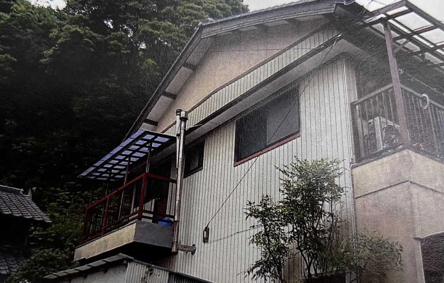 守口市 M様邸の外壁塗装・屋根・施工前の写真